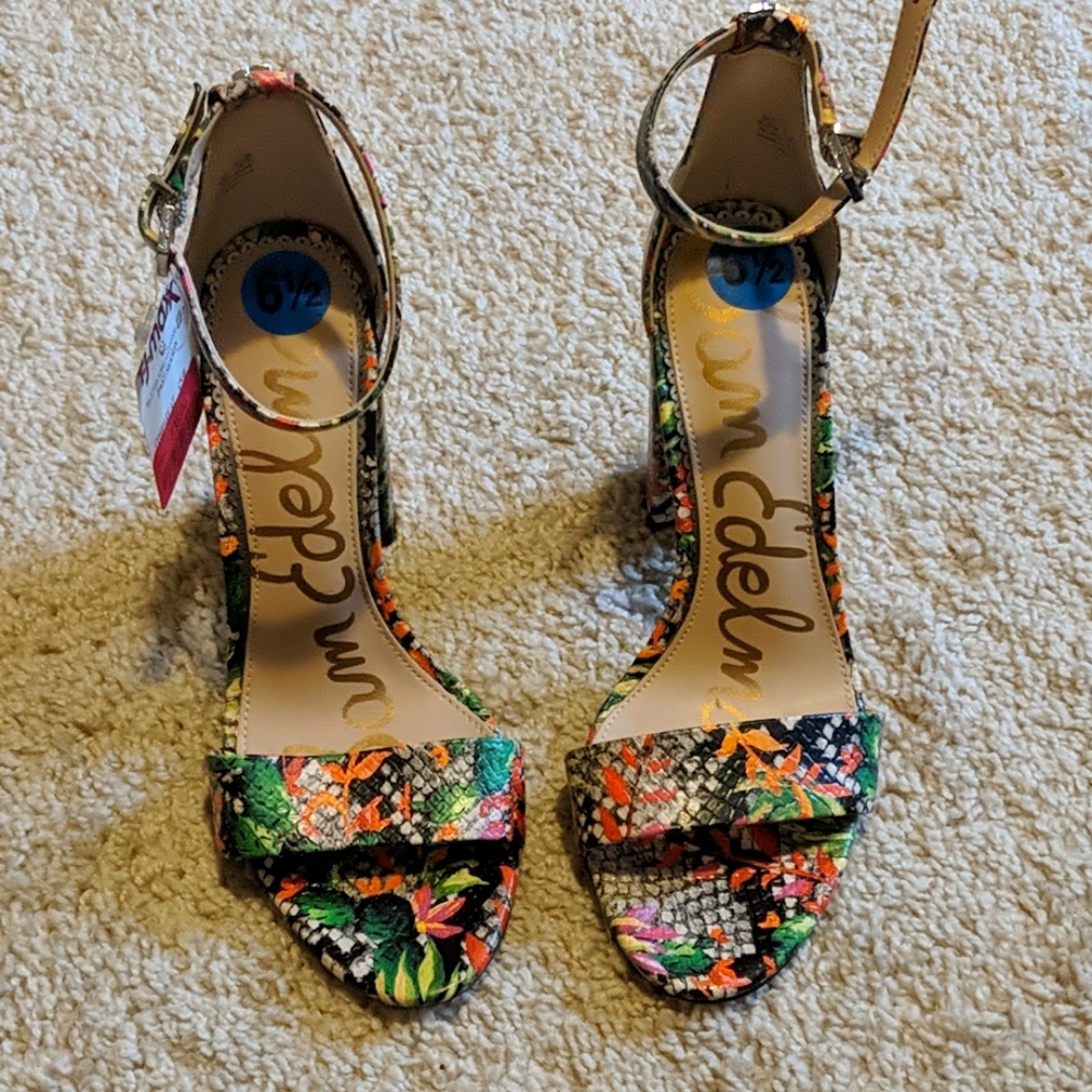 Ankle strap pumps